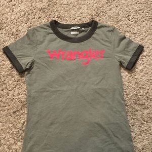 Fitted Wrangler tee